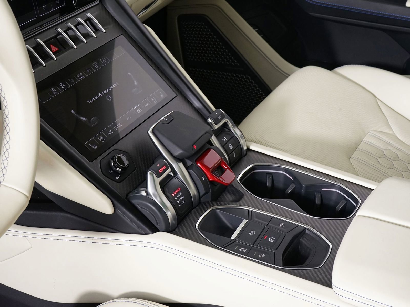 Used 2024 Lamborghini Urus S image 28