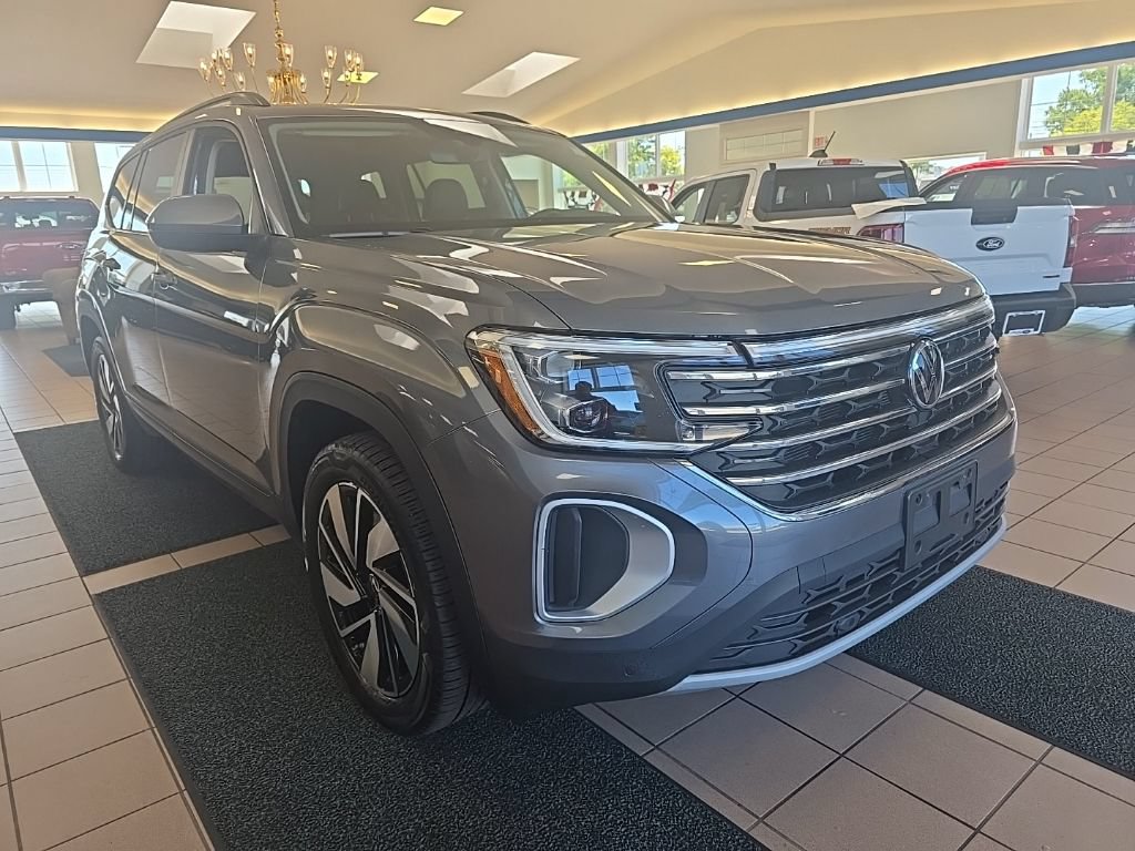 Used 2024 Volkswagen Atlas SE AWD/4WD image 9