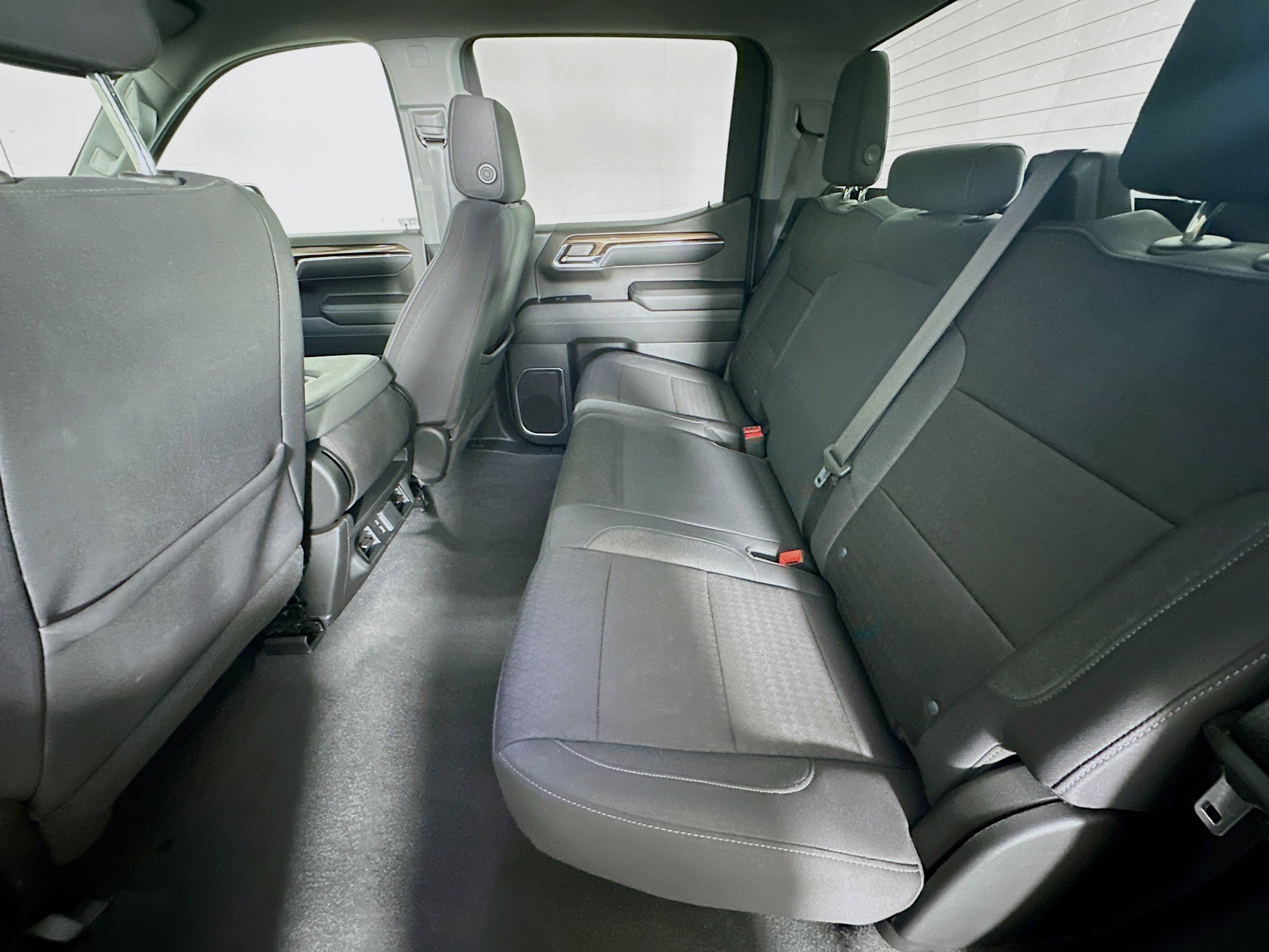 Used 2024 Chevrolet Silverado 1500 LT image 27