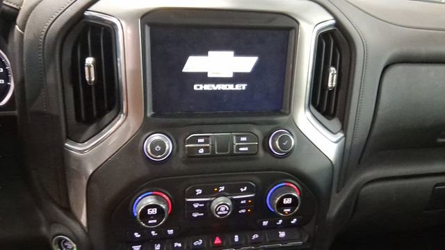 Used 2022 Chevrolet Silverado 3500 LTZ w/ LTZ Convenience Package AWD/4WD image 11