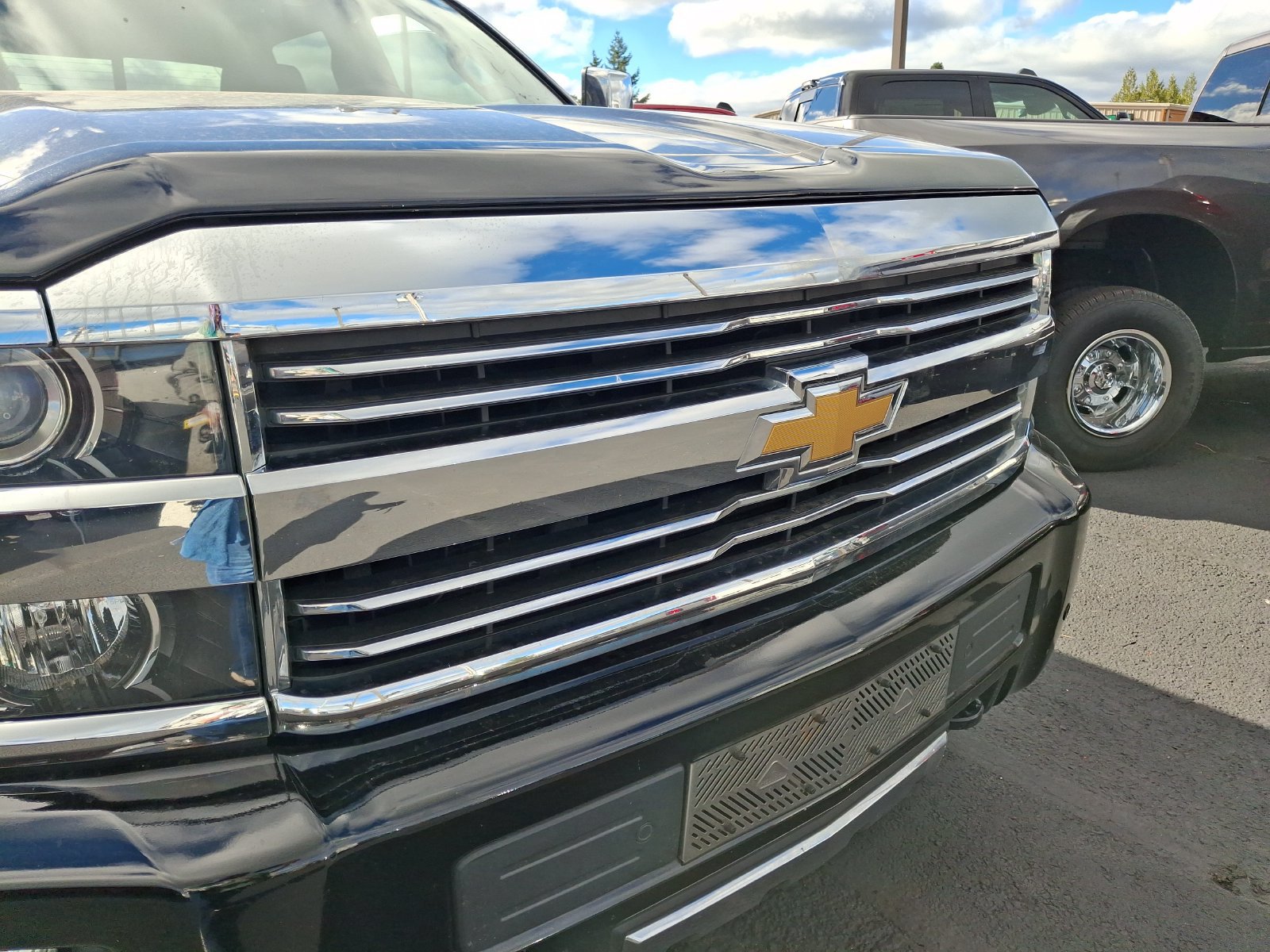 Used 2015 Chevrolet Silverado 3500 High Country AWD/4WD image 28