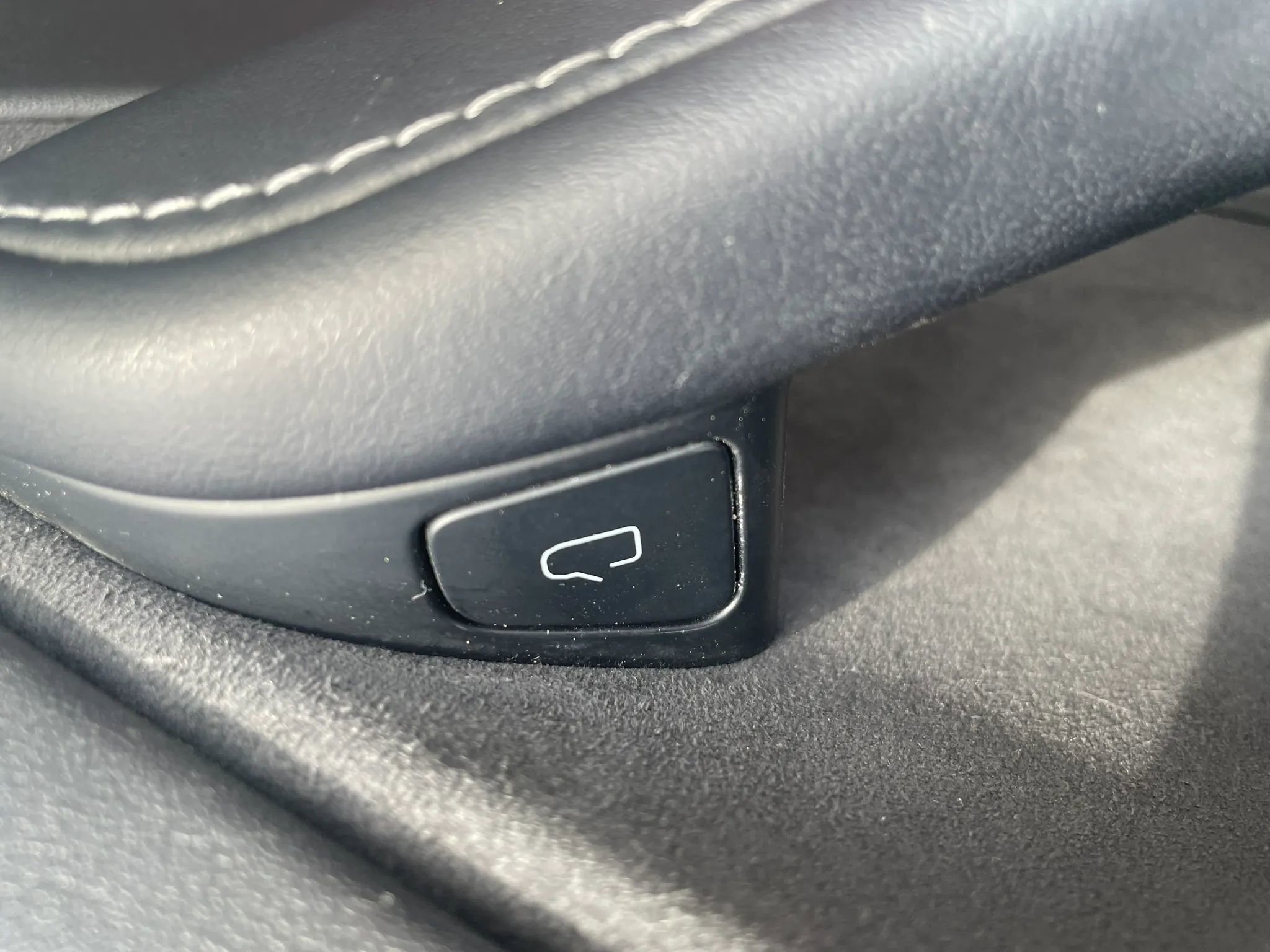 Used 2022 Tesla Model 3 Performance image 8