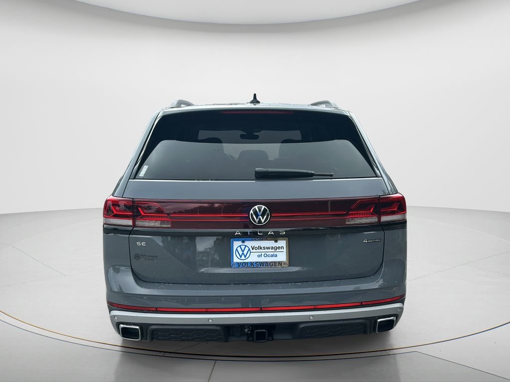 New 2026 Volkswagen Atlas Peak Edition image 4