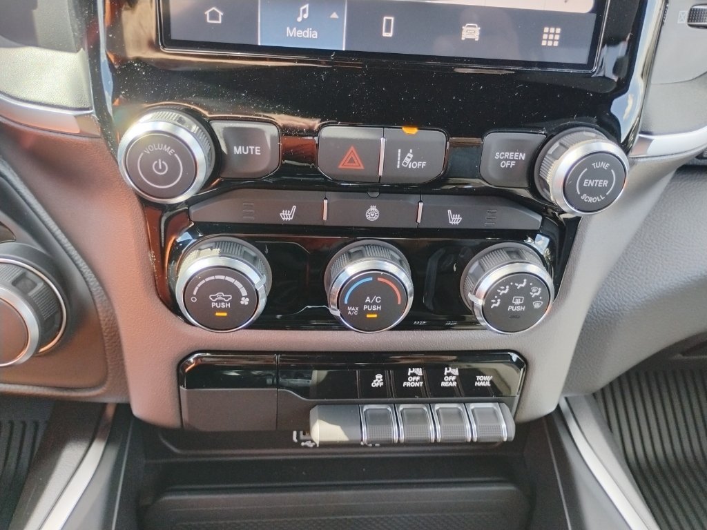 New 2027 RAM 1500 Big Horn AWD/4WD image 26