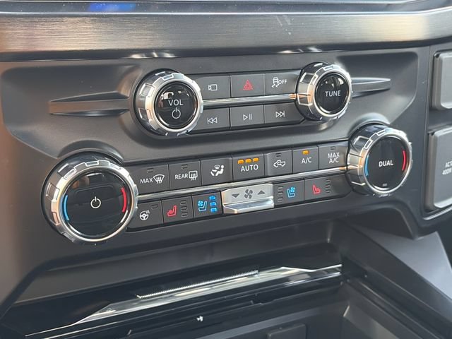 New 2027 Ford F350 Lariat w/ Black Appearance Package AWD/4WD image 22