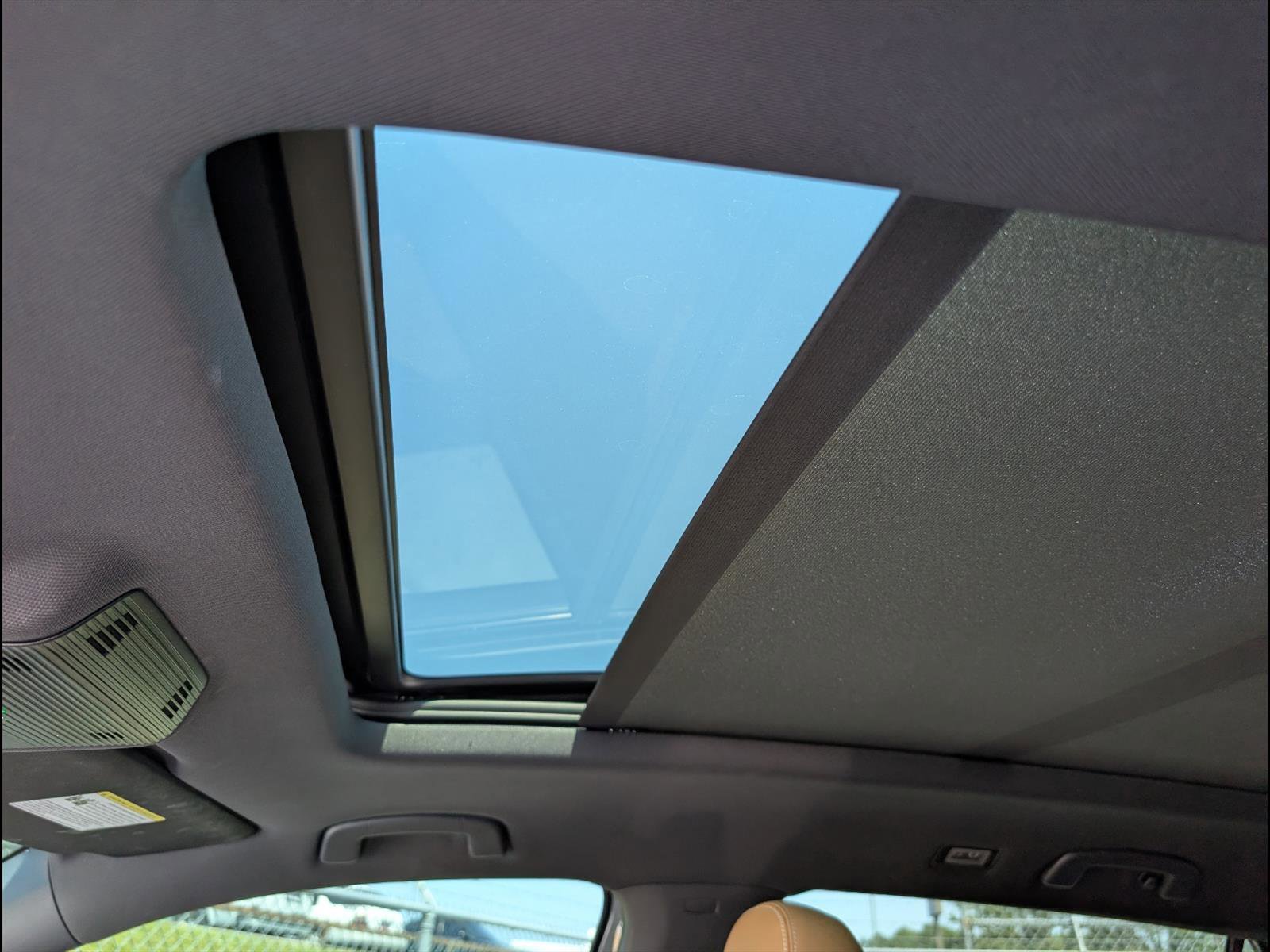 Used 2025 Volkswagen Atlas Cross Sport SEL R-Line AWD/4WD image 12