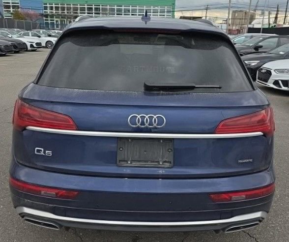 Used 2023 Audi Q5 2.0T Premium w/ Convenience Package AWD/4WD image 5