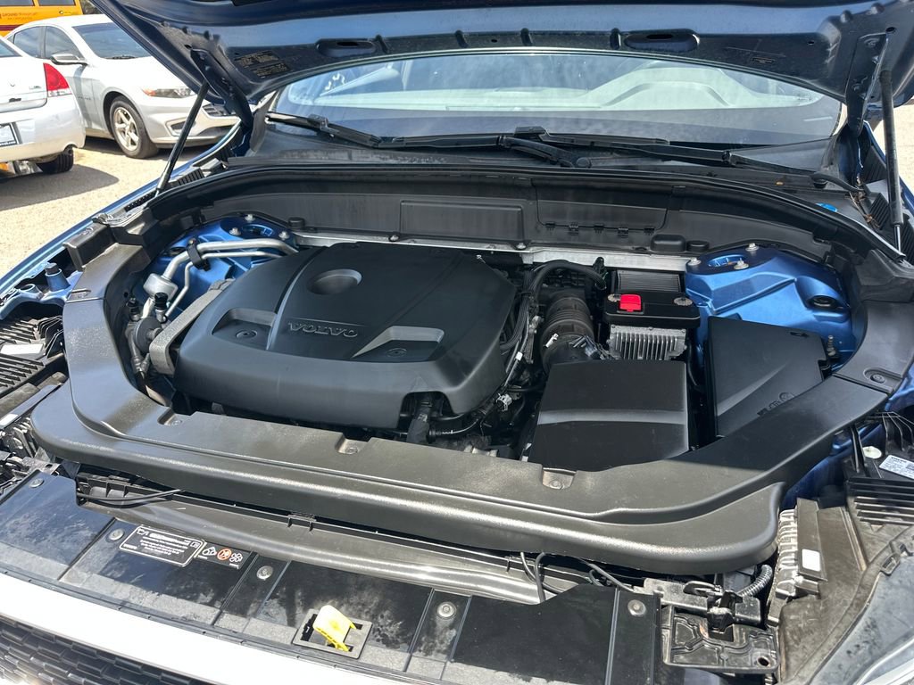 Used 2019 Volvo XC60 T6 R-Design w/ Protection Package image 21