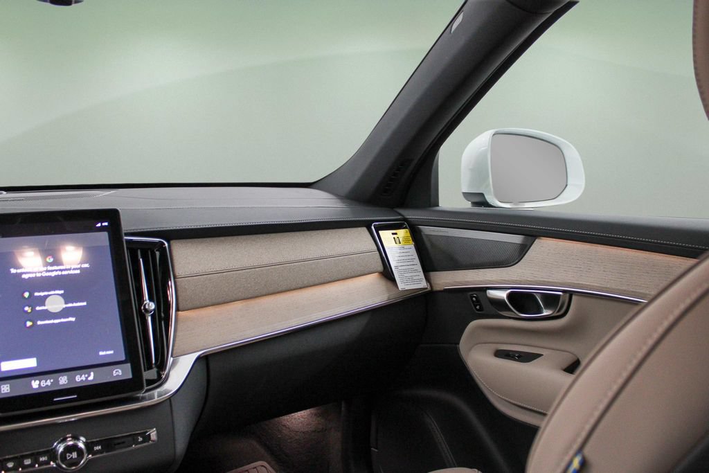 Used 2026 Volvo XC90 B5 Plus w/ Protection Package Premier AWD/4WD image 23
