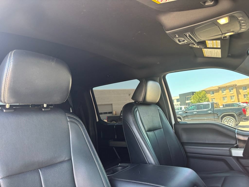 Used 2022 Ford F350 Lariat w/ Black Appearance Package AWD/4WD image 34