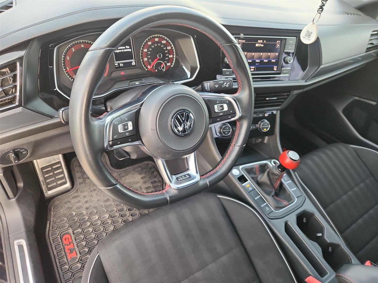 Used 2019 Volkswagen Jetta GLI FWD image 10