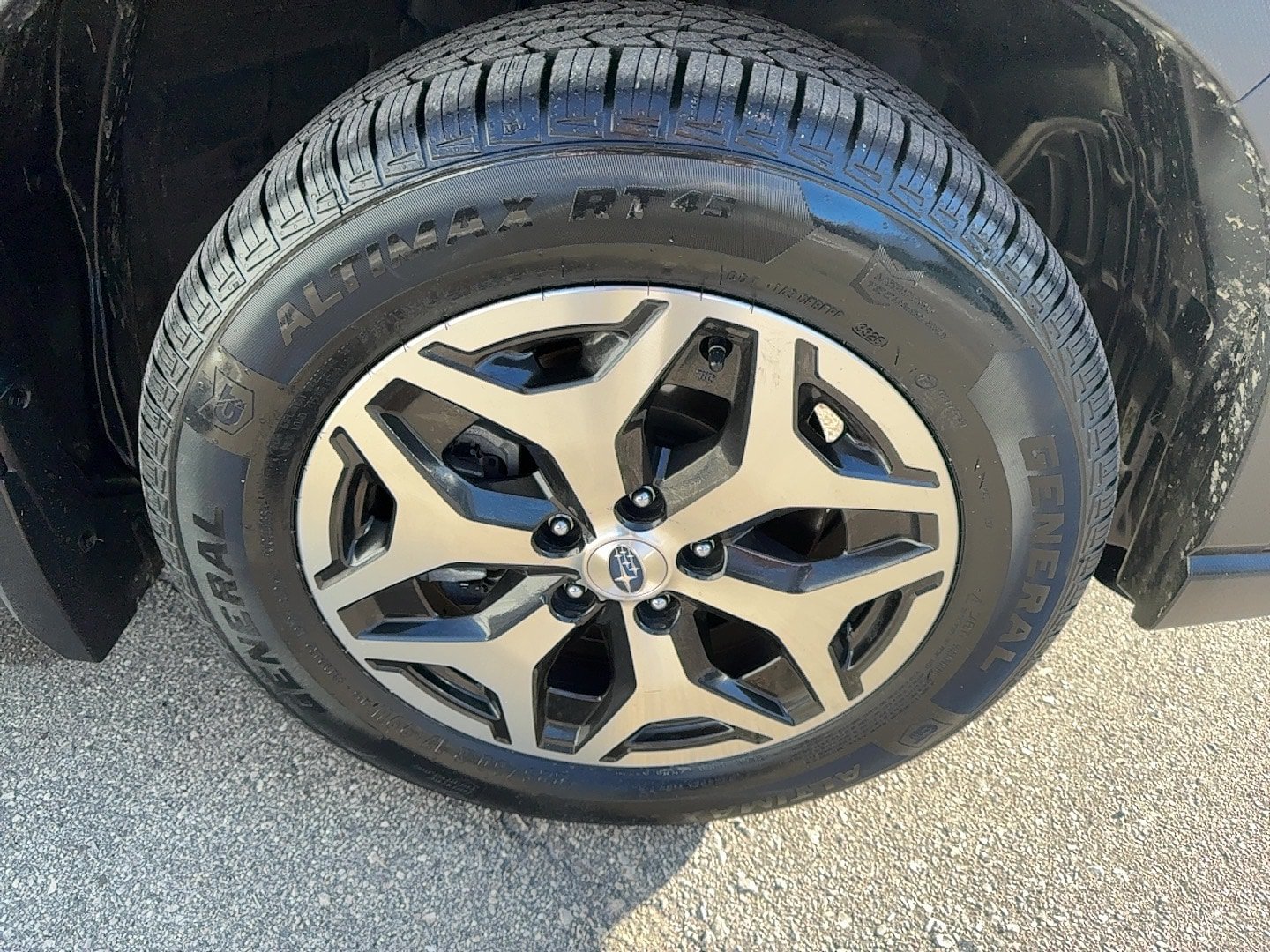 Used 2023 Subaru Forester Premium AWD/4WD image 9