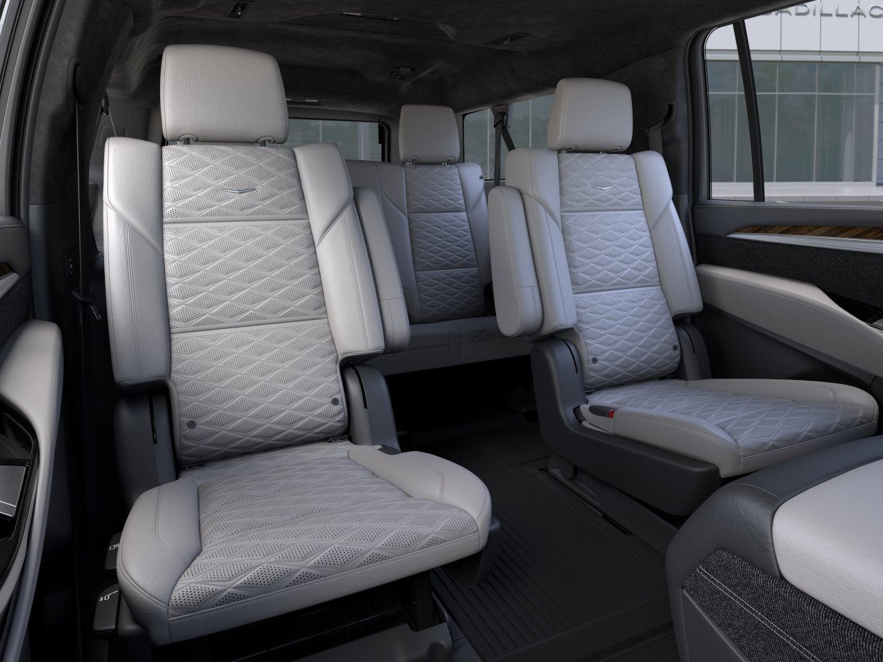 New 2026 Cadillac Escalade ESV Platinum Sport w/ LPO, ONYX Package AWD/4WD image 17