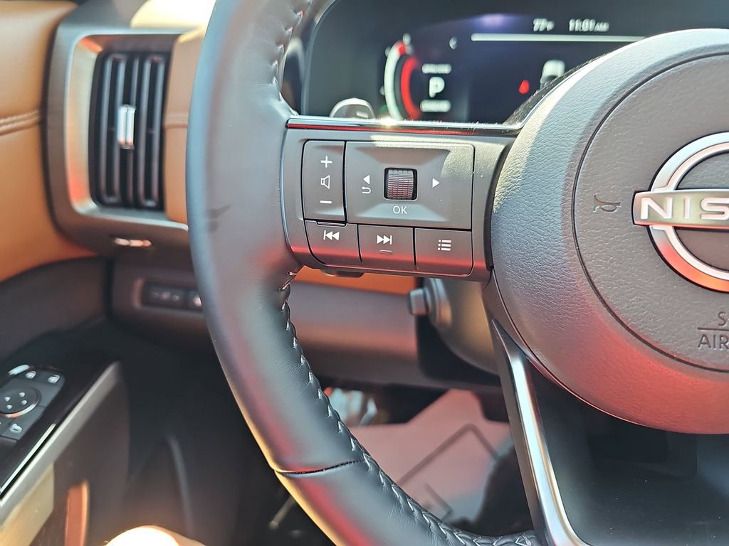 Used 2024 Nissan Pathfinder Platinum w/ Cargo Package image 22