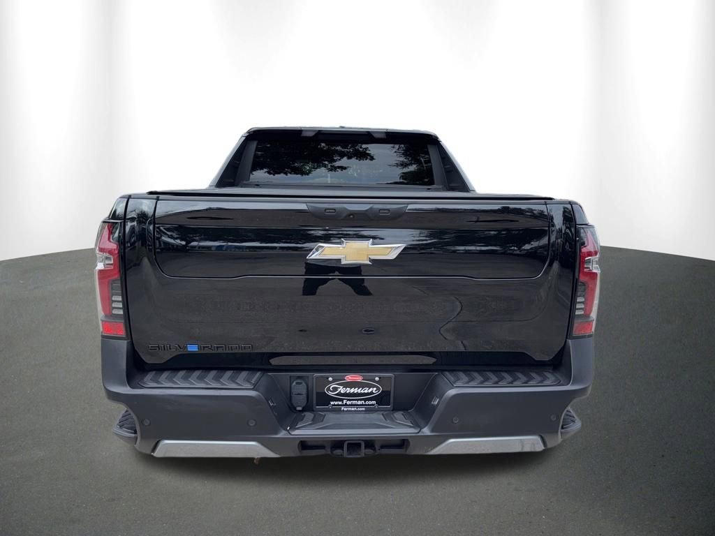 Used 2025 Chevrolet Silverado EV LT AWD/4WD image 19