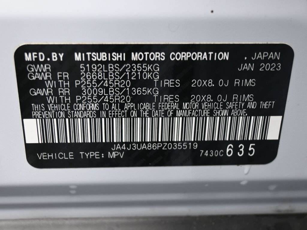 Used 2023 Mitsubishi Outlander SE image 17