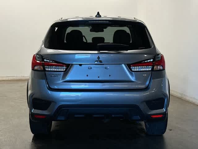 Used 2024 Mitsubishi Outlander Sport SE AWD/4WD image 4