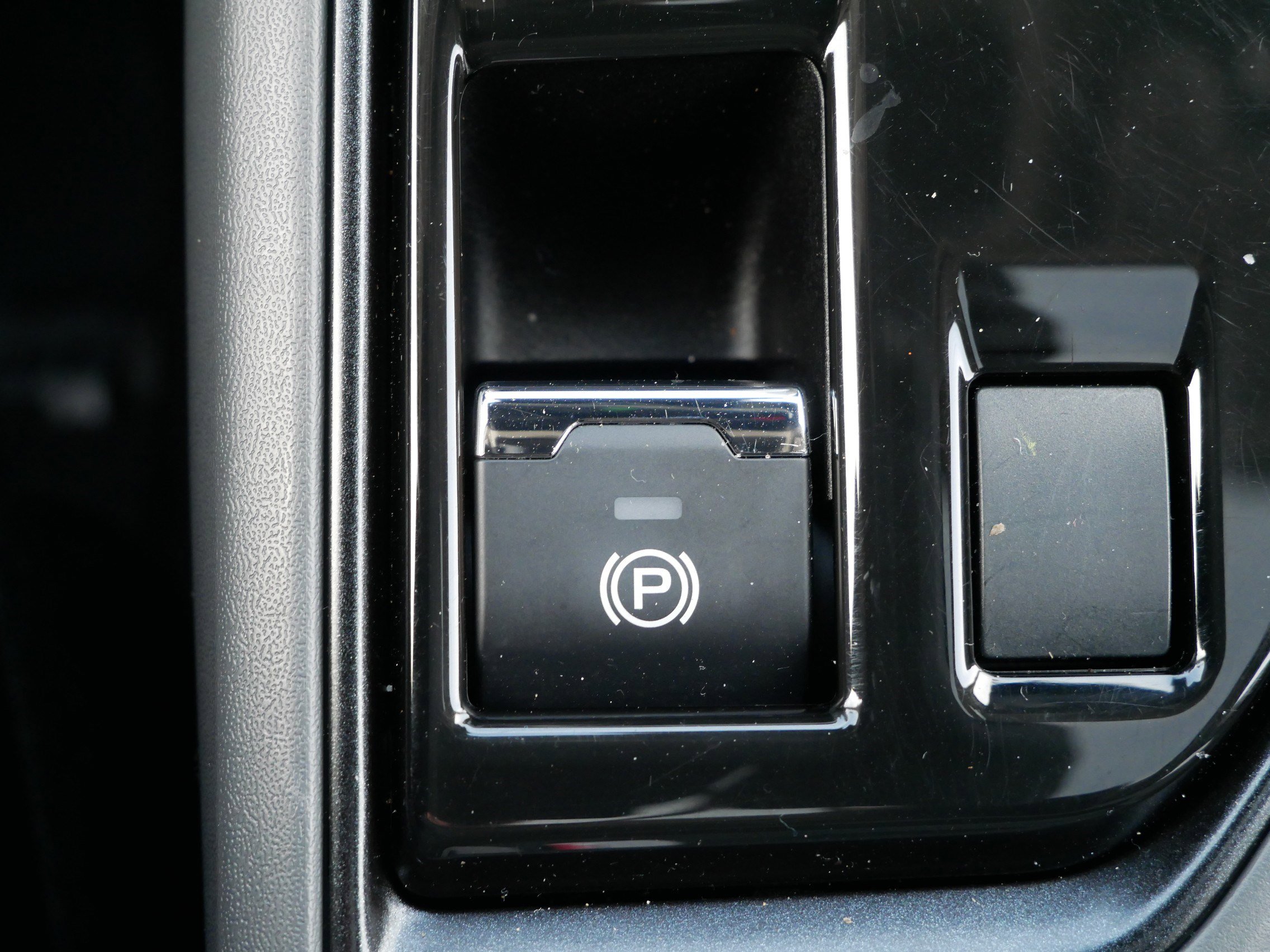 Used 2024 Subaru Crosstrek 2.5i Limited w/ Crosstrek Mirror Package image 33