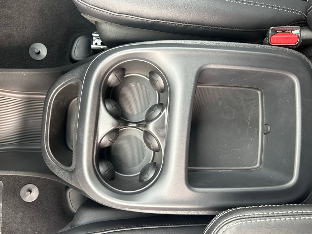 New 2026 Chrysler Voyager LX image 24