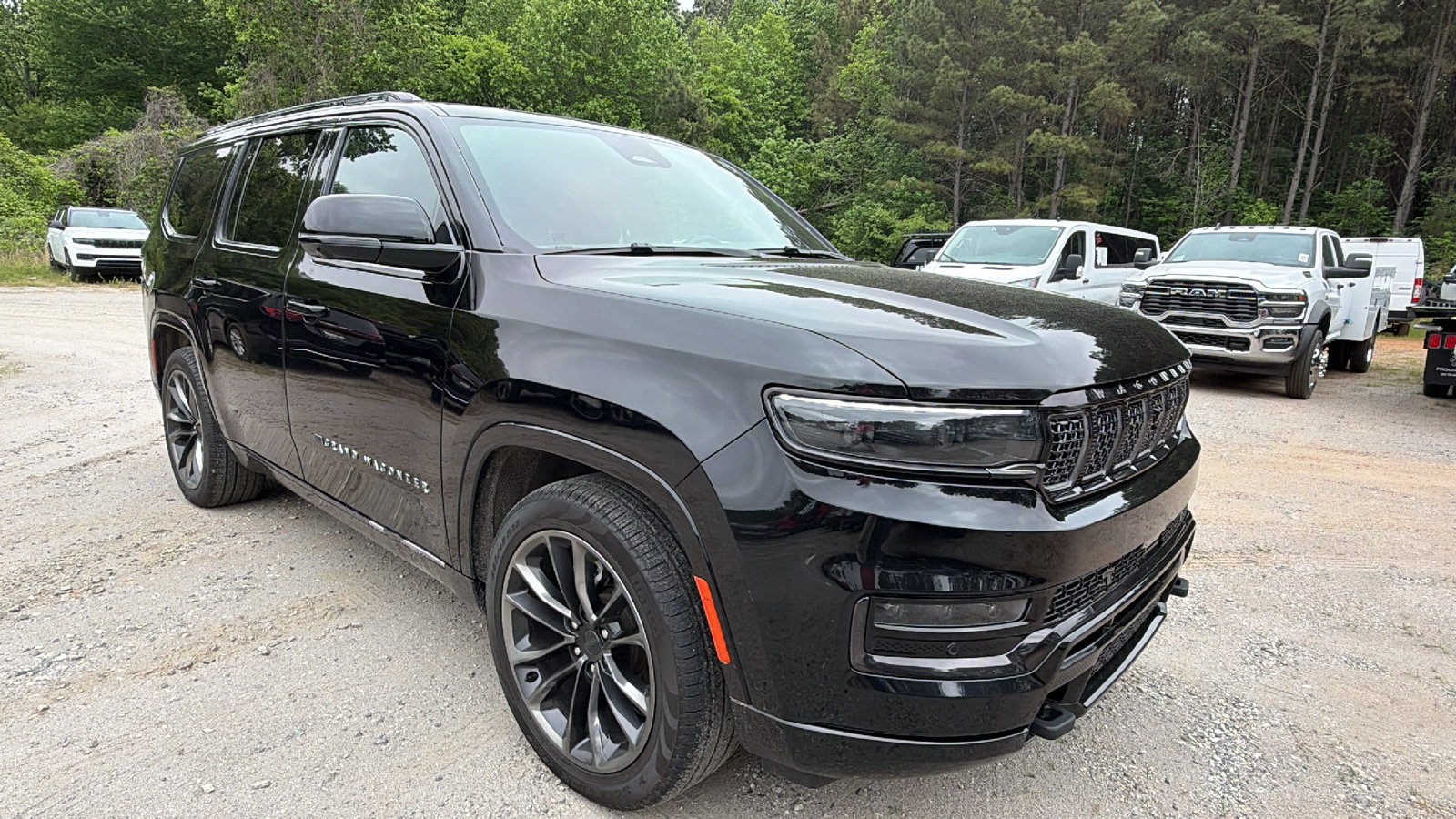 Certified 2025 Jeep Grand Wagoneer Series II Obsidian w/ Quick Order Packagew 28T AWD/4WD image 5