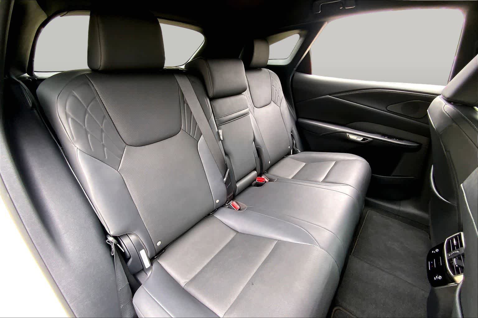 Used 2024 Lexus RX 350 FWD image 19