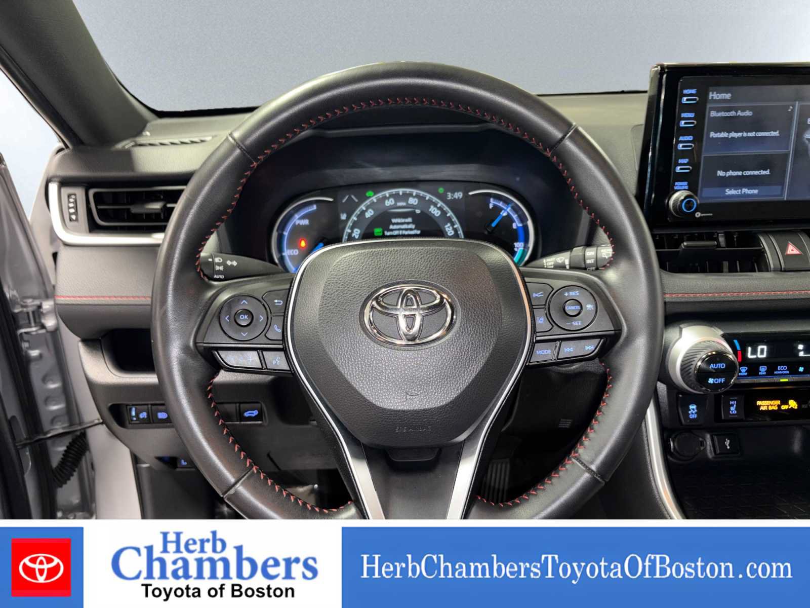 Used 2021 Toyota RAV4 SE w/ Carpet Mat Package (TMS) AWD/4WD image 16