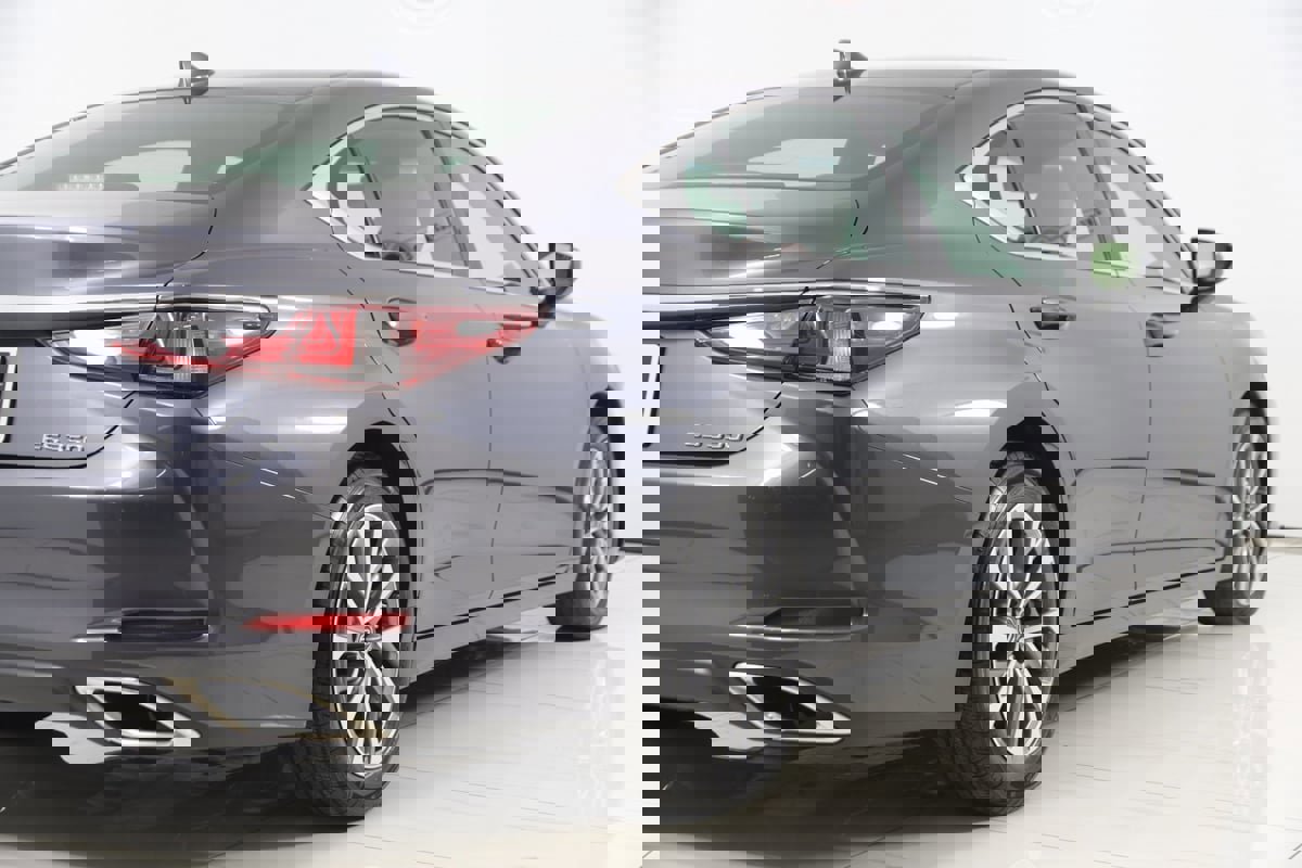 Used 2023 Lexus ES 350 image 40