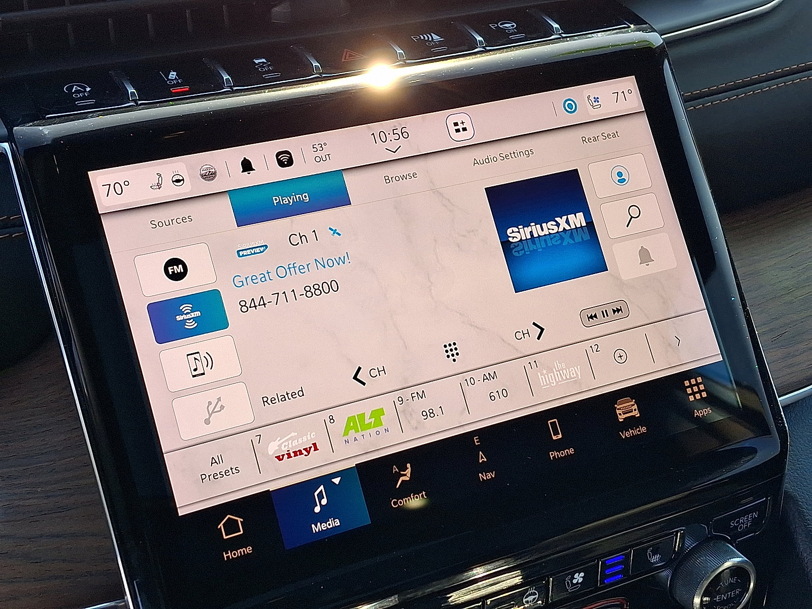 Used 2023 Jeep Grand Cherokee L Summit w/ Advanced Protech Group IV image 18