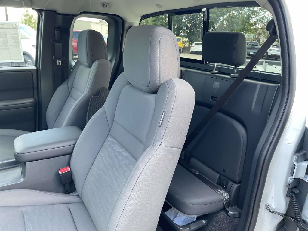New 2027 Nissan Frontier S RWD image 8