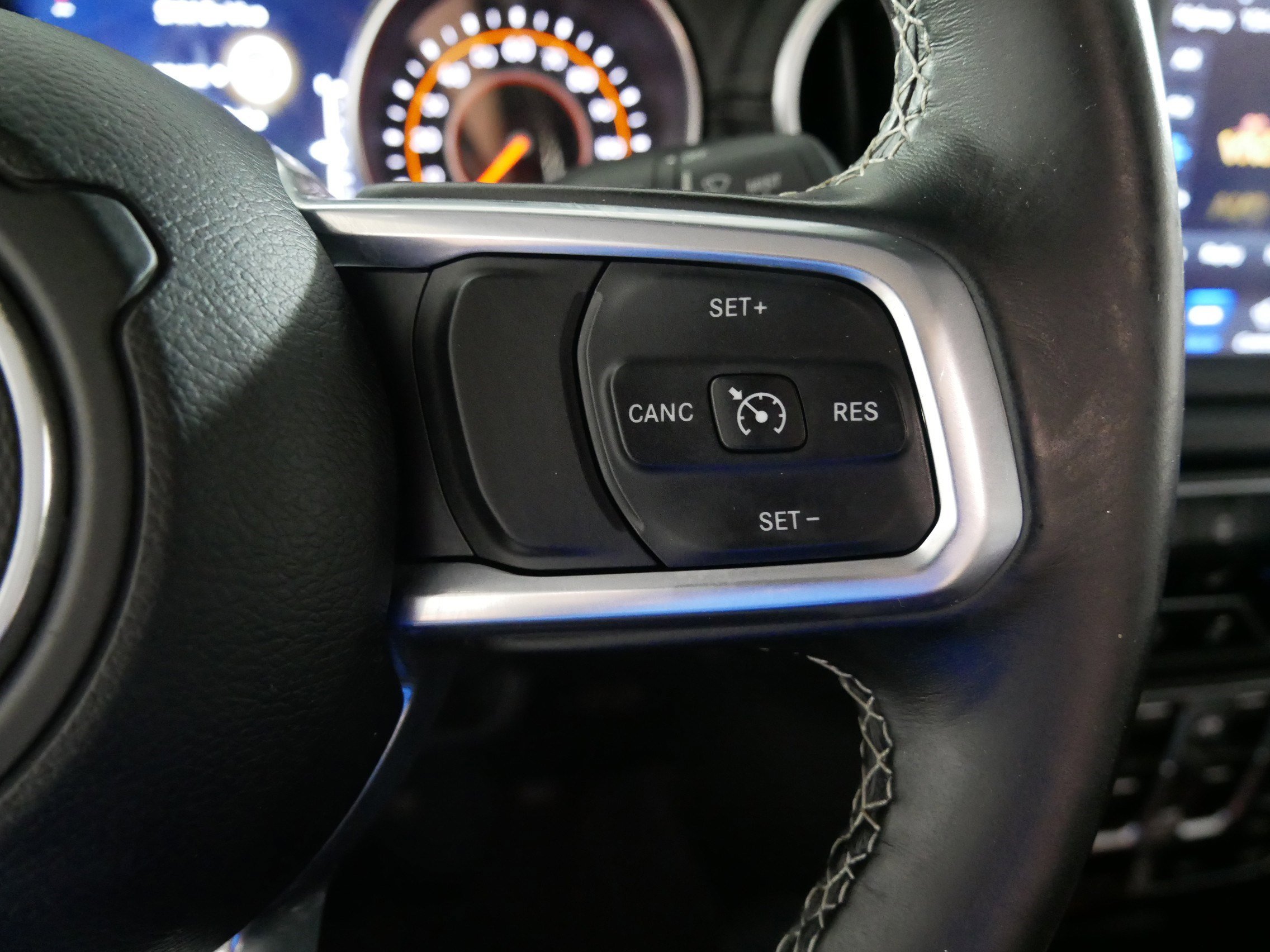 Used 2020 Jeep Gladiator Overland image 28