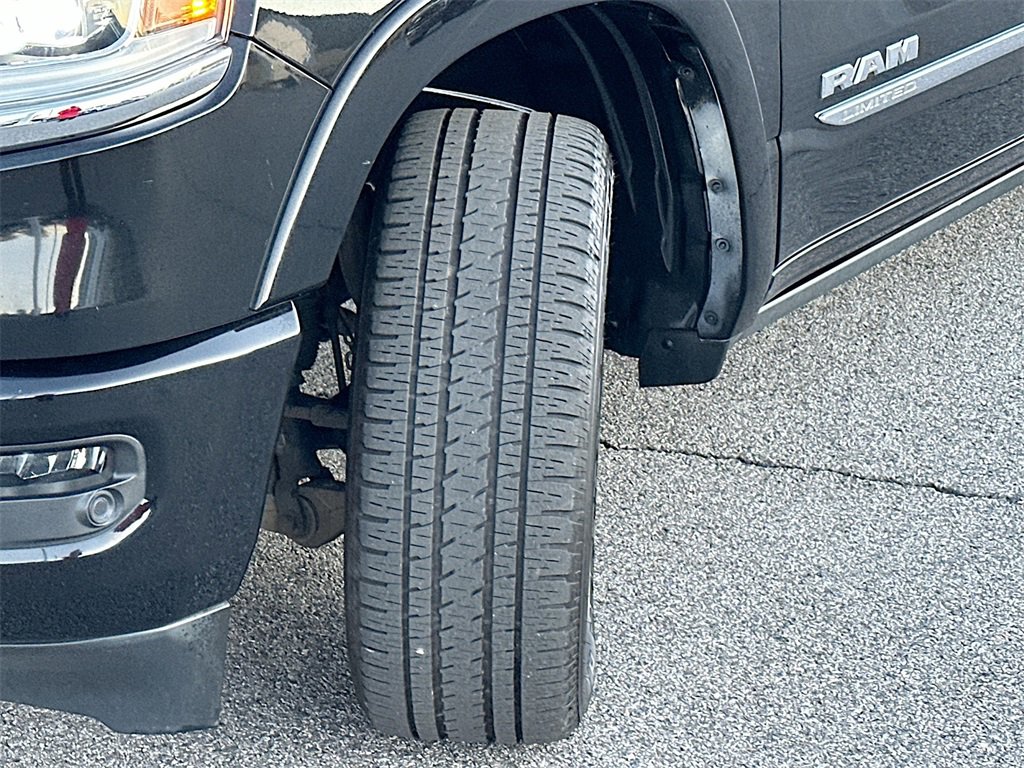 Used 2019 RAM 1500 Limited w/ Advanced Safety Group image 25