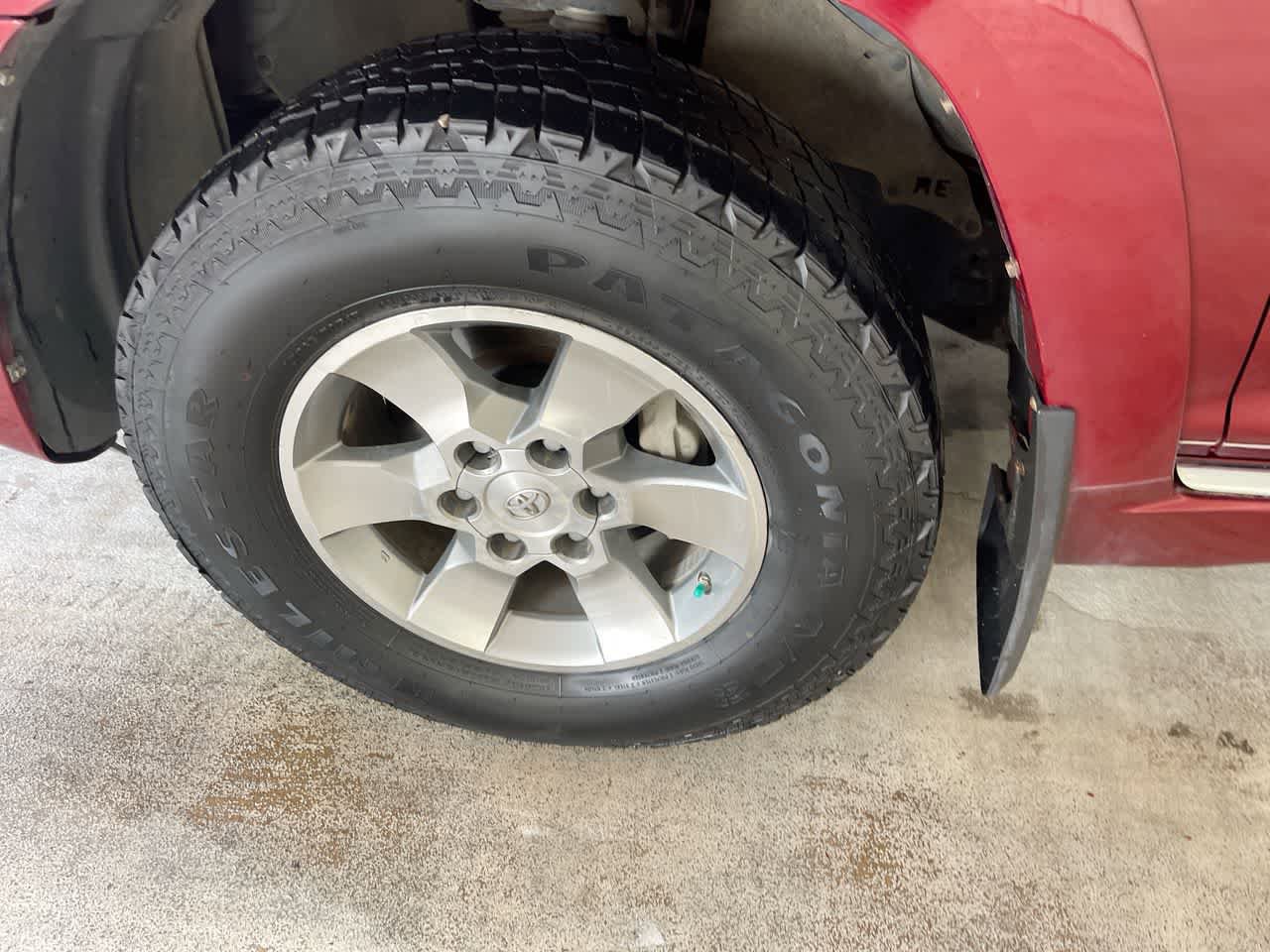Used 2013 Toyota 4Runner SR5 w/ Premium Pkg w/3rd Row Seat image 10