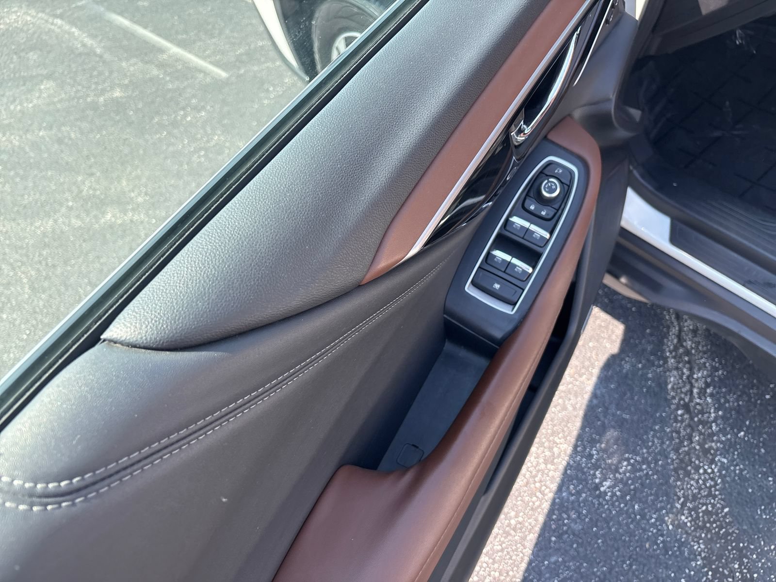 Used 2020 Subaru Outback Touring XT AWD/4WD image 13