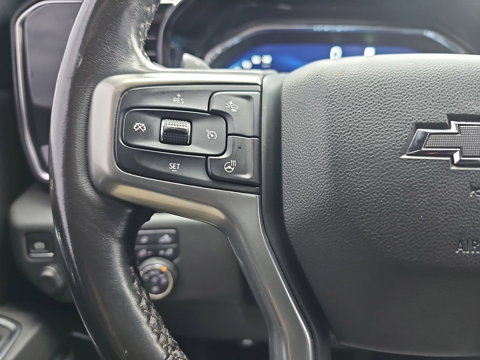 Used 2022 Chevrolet Silverado 1500 LT Trail Boss w/ LT Trail Boss Premium Package AWD/4WD image 19