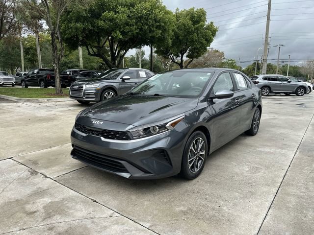 Used 2024 Kia Forte LXS FWD image 16