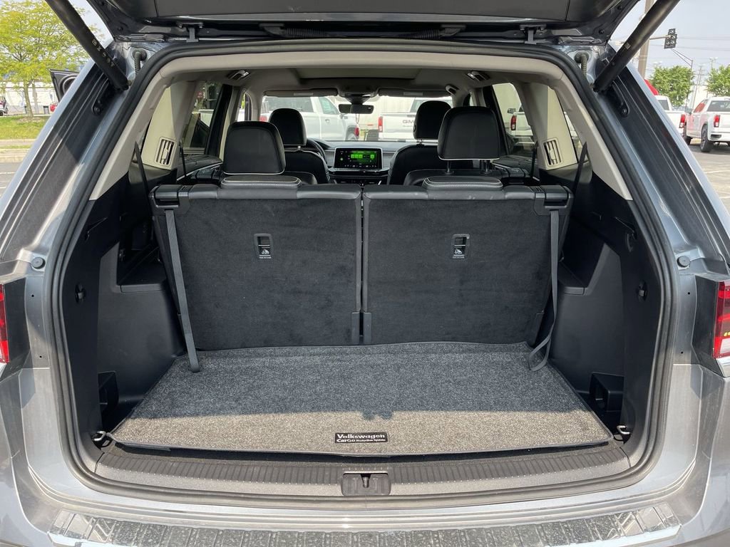 Used 2024 Volkswagen Atlas SEL Premium R-Line image 25