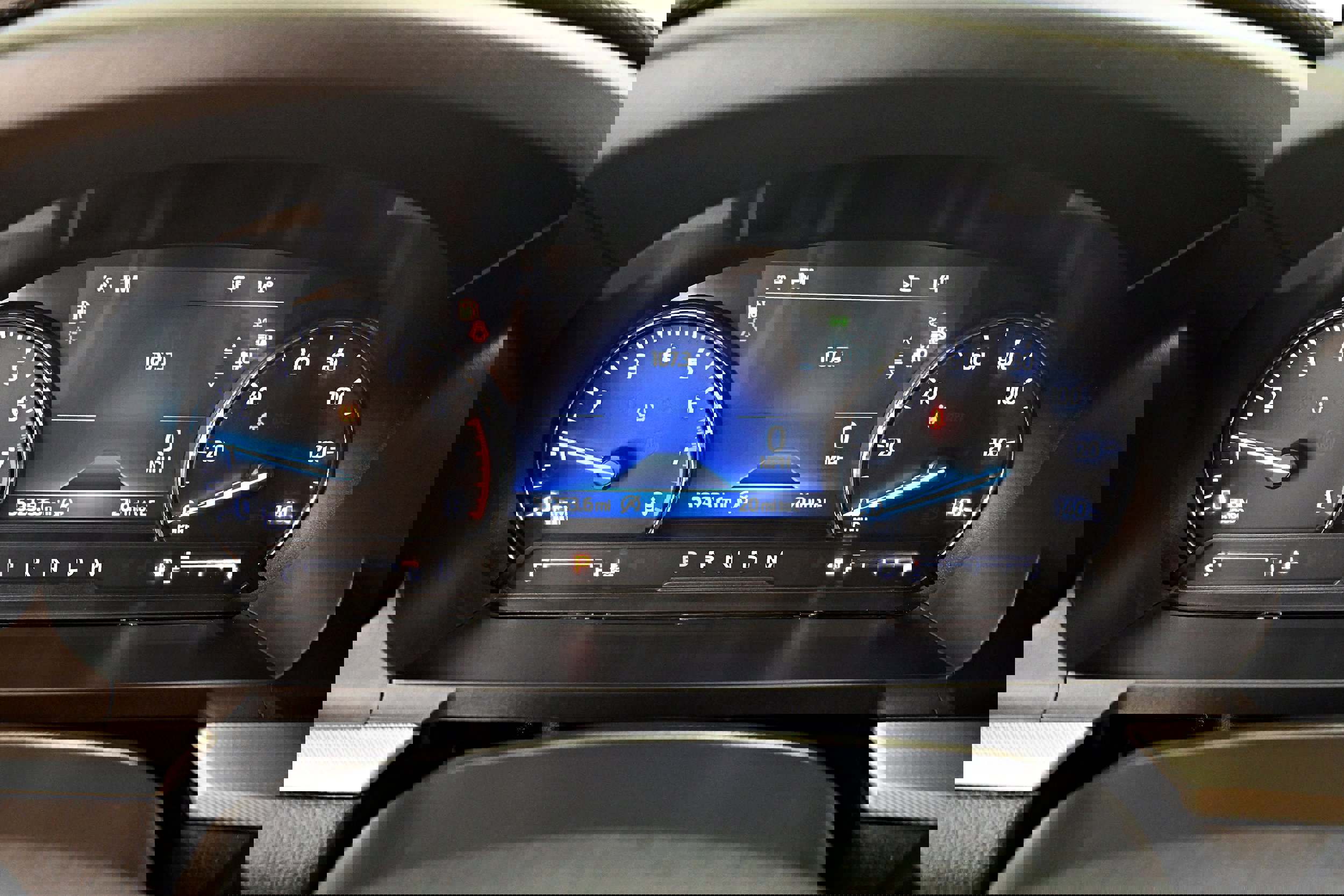 Used 2020 Ford Explorer XLT w/ Equipment Group 202A image 8