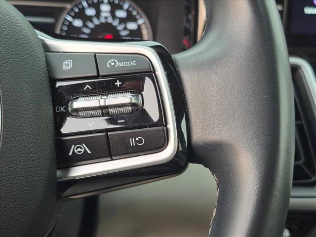 Used 2023 Kia Sorento S w/ Panoramic Sunroof Package AWD/4WD image 12