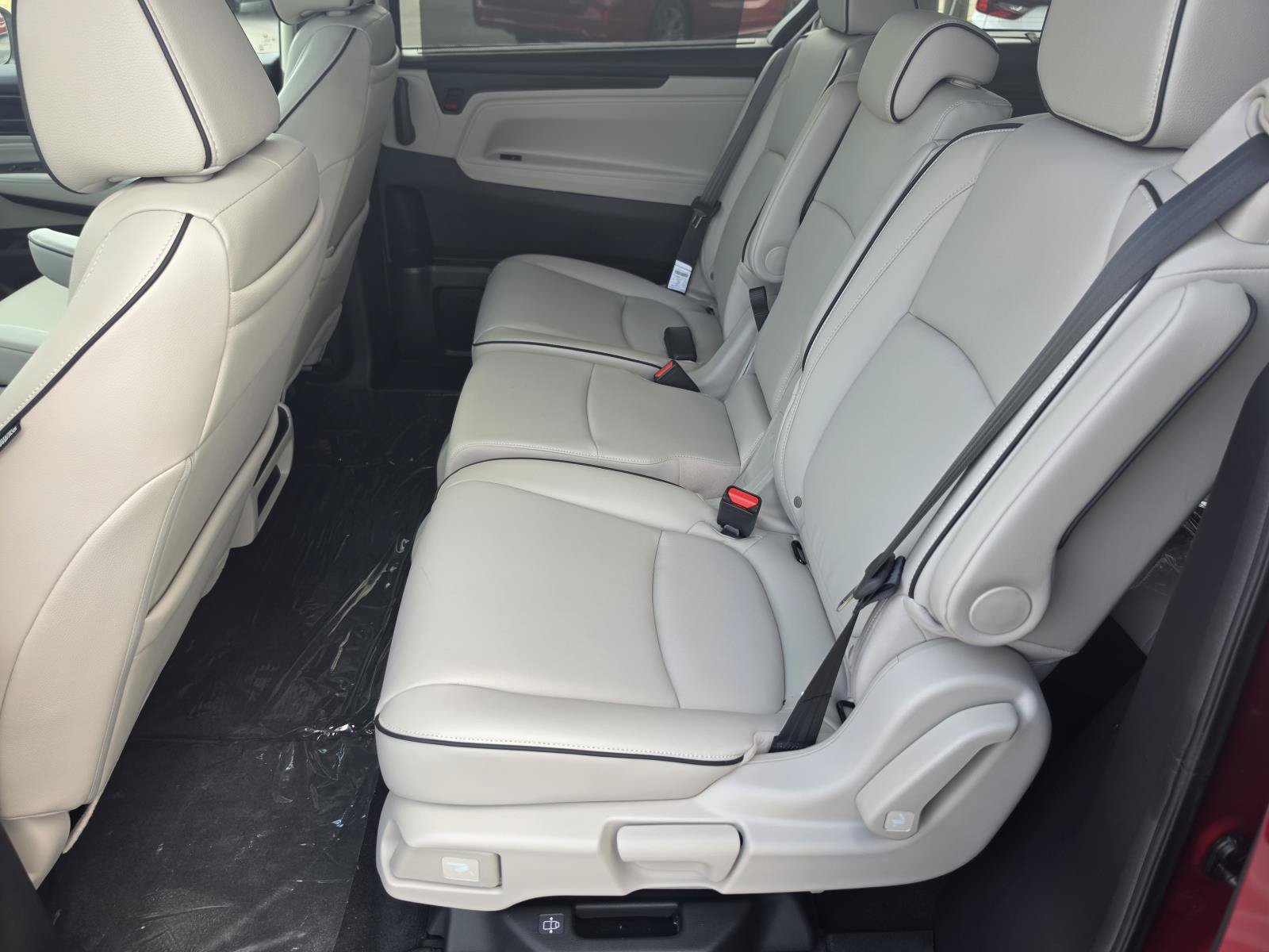 New 2027 Honda Odyssey Touring image 5
