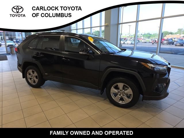 Used 2025 Toyota RAV4 XLE w/ Convenience Package AWD/4WD image 5
