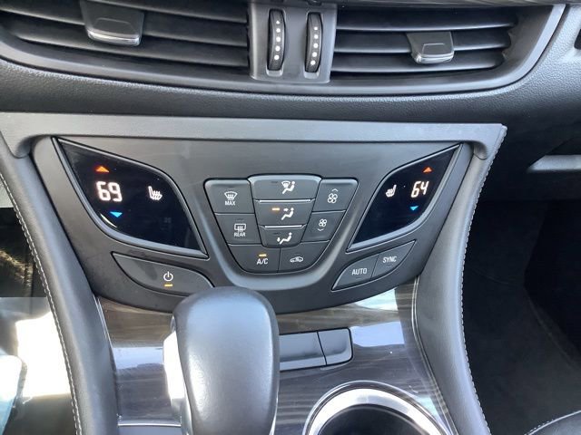 Used 2019 Buick Envision Essence AWD/4WD image 32