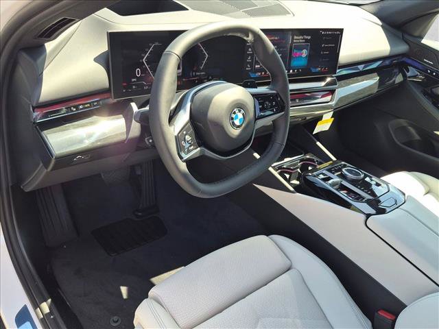 New 2027 BMW 530i RWD image 3