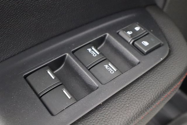 Used 2025 Honda Ridgeline Black Edition image 13