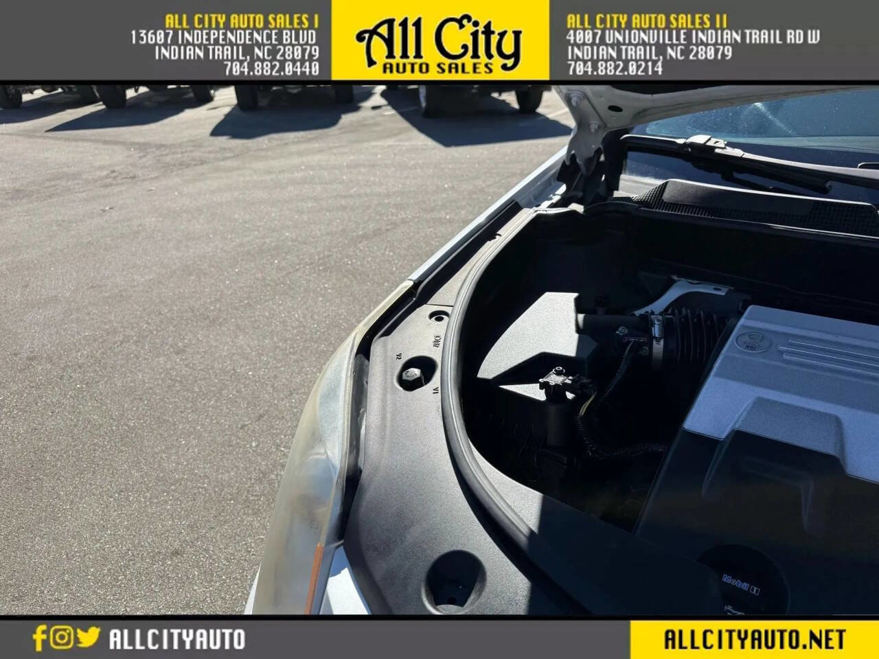 Used 2010 Cadillac SRX Premium image 37