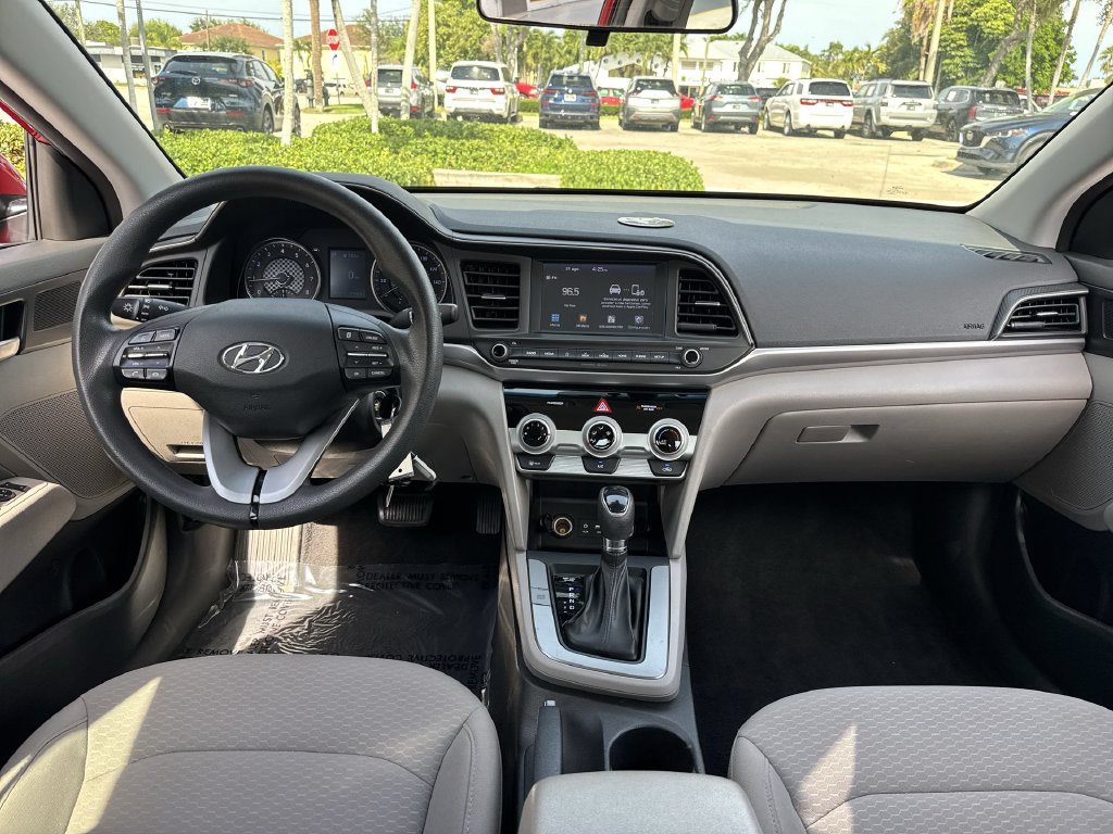 Used 2019 Hyundai Elantra SEL FWD image 14