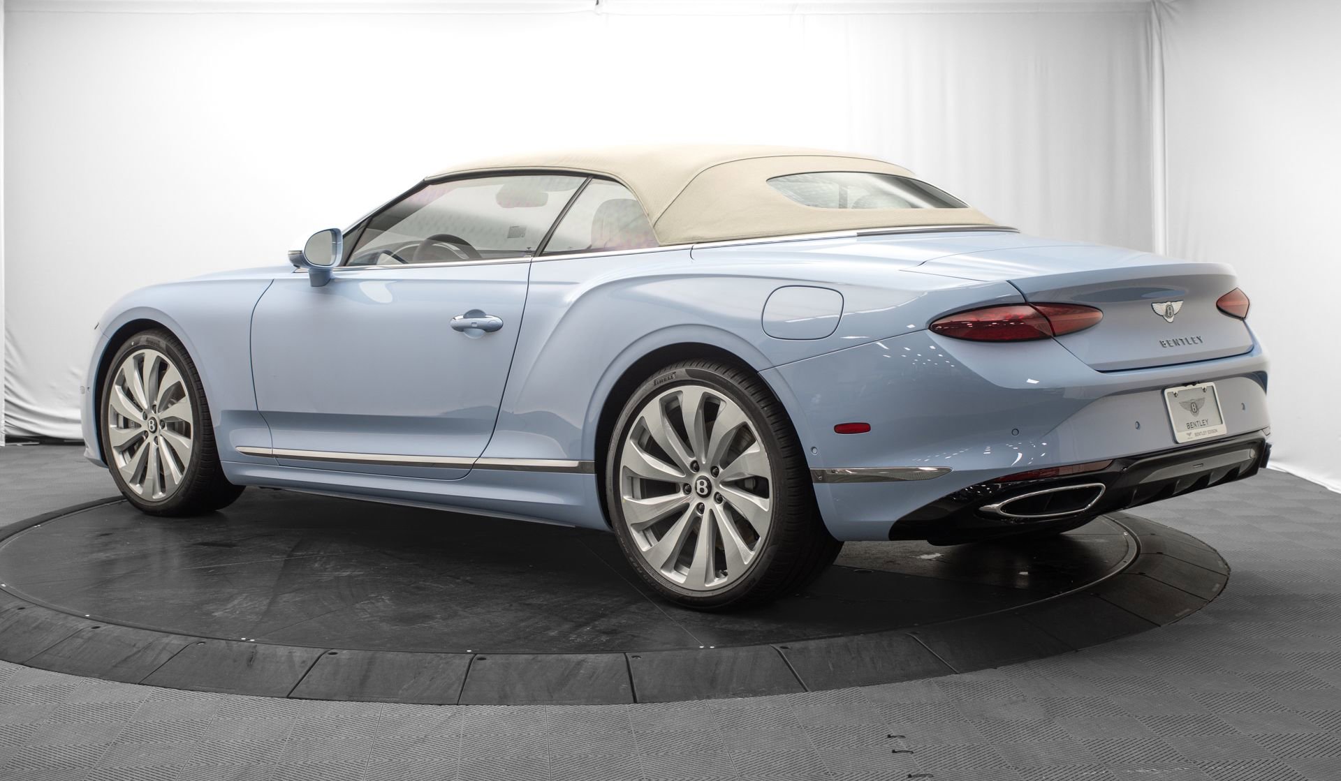 New 2026 Bentley Continental GTC AWD/4WD image 14