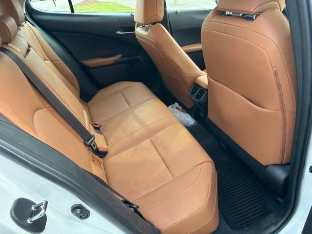 Used 2022 Lexus UX 200 w/ Premium Package FWD image 21
