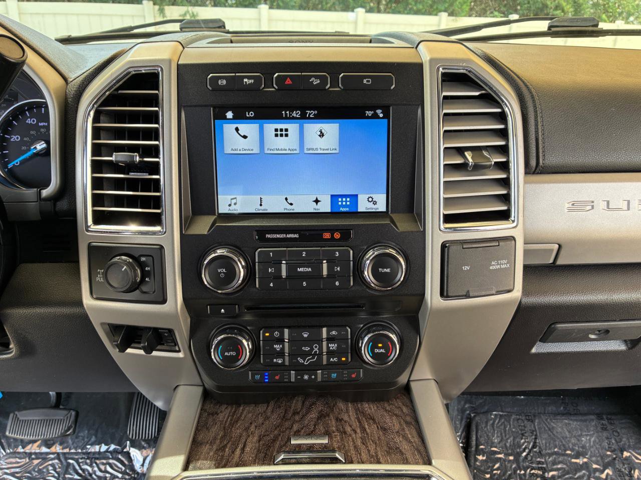 Used 2017 Ford F250 Lariat w/ Lariat Value Package image 21