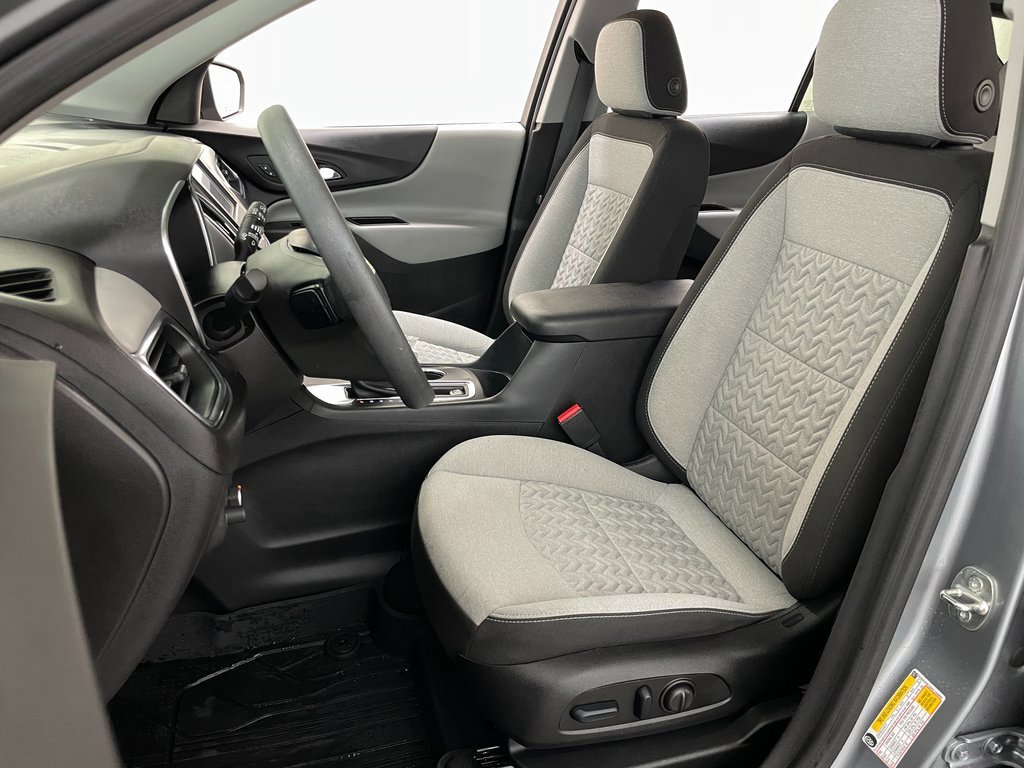 Certified 2024 Chevrolet Equinox LS w/ LS Convenience Package image 20
