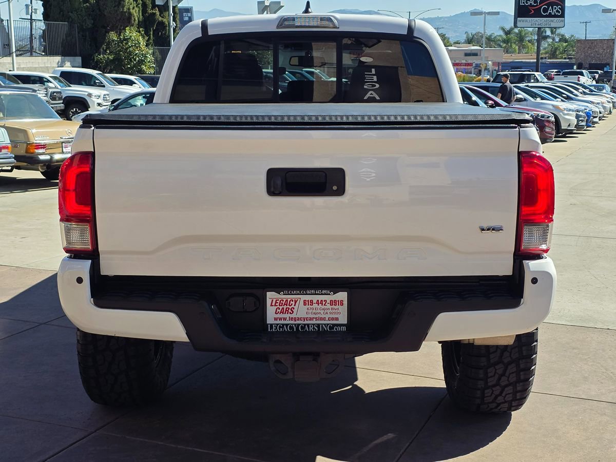 Used 2016 Toyota Tacoma TRD Sport w/ Premium & Technology Package image 11